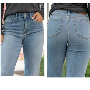 Judy Blue High Waist Contrast Wash Thermal Straight Medium Wash Size 30 NEW